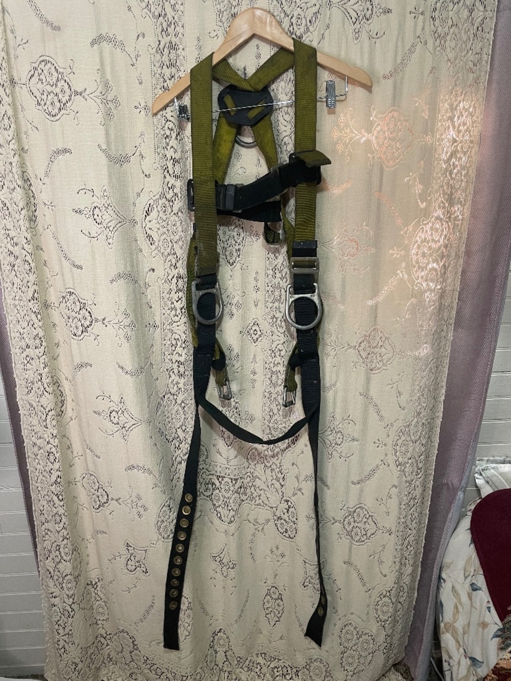 Miller by Honeywell: fall protection harness rated 310lbs